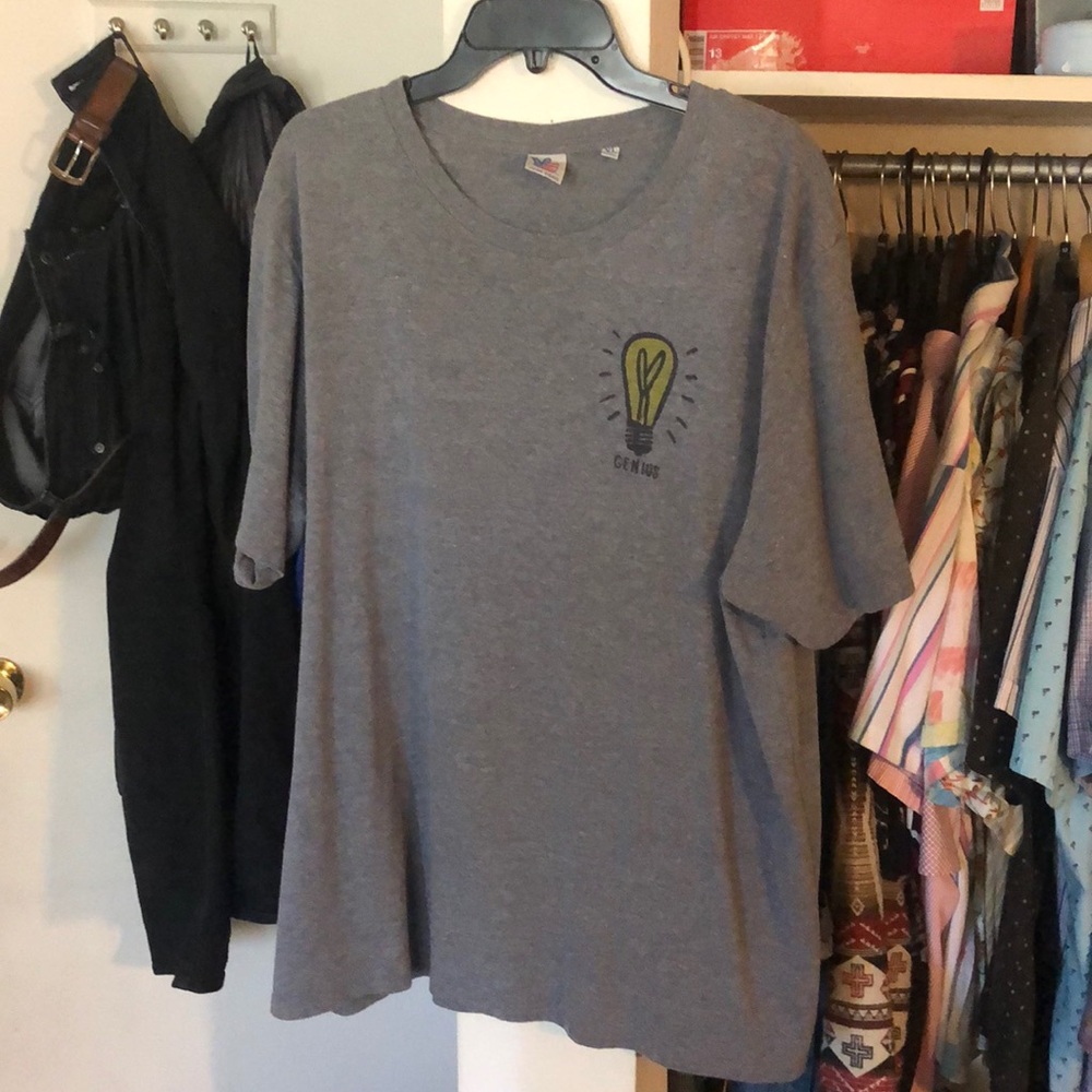Men’s Junk Food T-Shirt Genius Light Bulb XL Gray